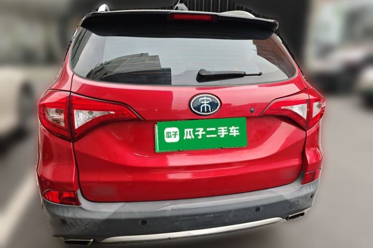 Used BYD Song New Energy 2017 Song DM 1.5TID All-Wheel Drive Luxury Model Exterior 4