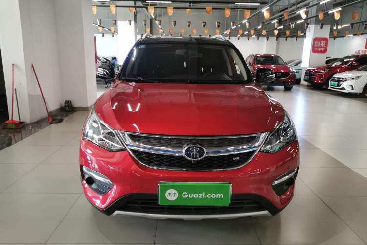 Used BYD Song New Energy 2017 Song DM 1.5TID All-Wheel Drive Luxury Model Front