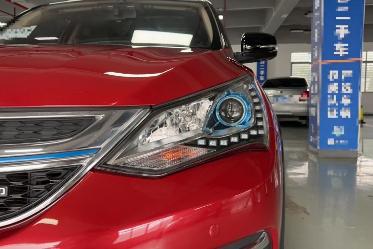 Used BYD Song New Energy 2017 Song DM 1.5TID All-Wheel Drive Luxury Model Left Front Headlight