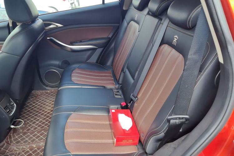 Used BYD Song New Energy 2017 Song DM 1.5TID All-Wheel Drive Prestige Model Left Rear Seat