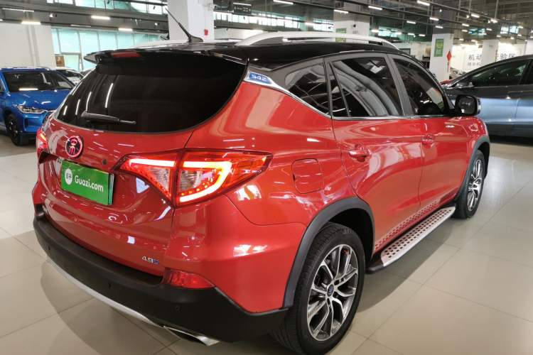 Used BYD Song New Energy 2017 Song DM 1.5TID All-Wheel Drive Luxury Model Rear Right 45 Deg