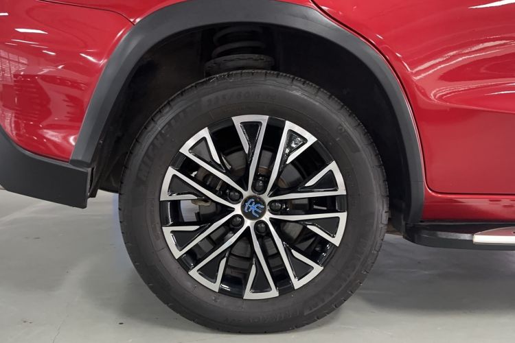 Used BYD Song New Energy 2017 Song DM 1.5TID All-Wheel Drive Luxury Model Right Rear Wheel Hub