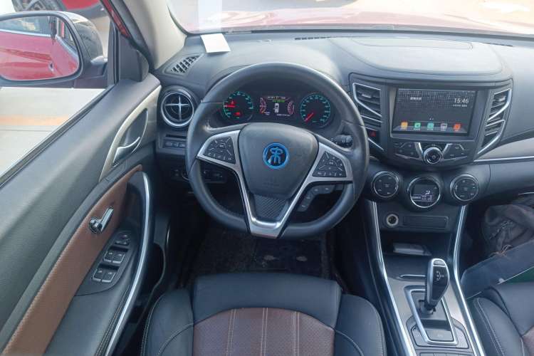 Used BYD Song New Energy 2017 Song DM 1.5TID All-Wheel Drive Luxury Model Steering Wheel