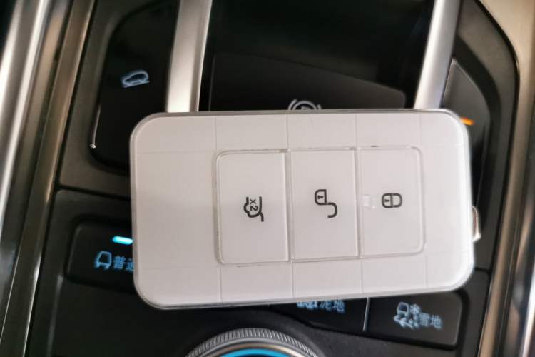 Used BYD Song New Energy 2017 Song DM 1.5TID All-Wheel Drive Luxury Model Vehicle Key