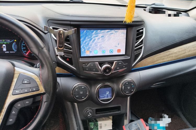 Used BYD Song New Energy 2017 Song DM 1.5TID All-Wheel Drive Prestige Model Audio And AC Panel