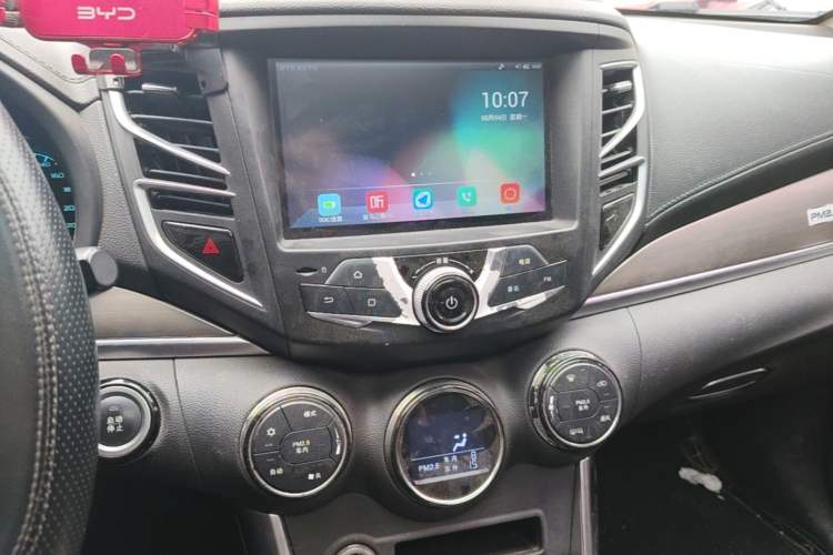 Used BYD Song New Energy 2017 Song DM 1.5TID All-Wheel Drive Luxury Model Audio And AC Panel
