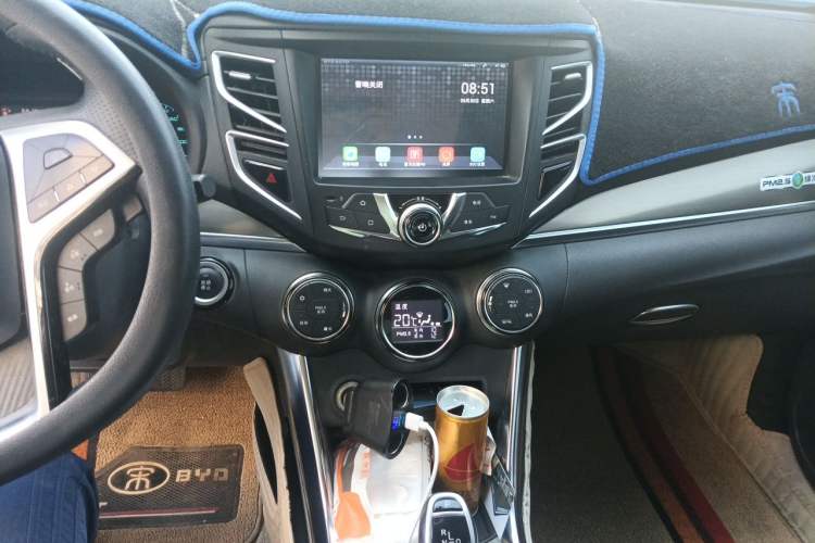 Used BYD Song New Energy 2017 Song DM 1.5TID All-Wheel Drive Luxury Model Audio And AC Panel