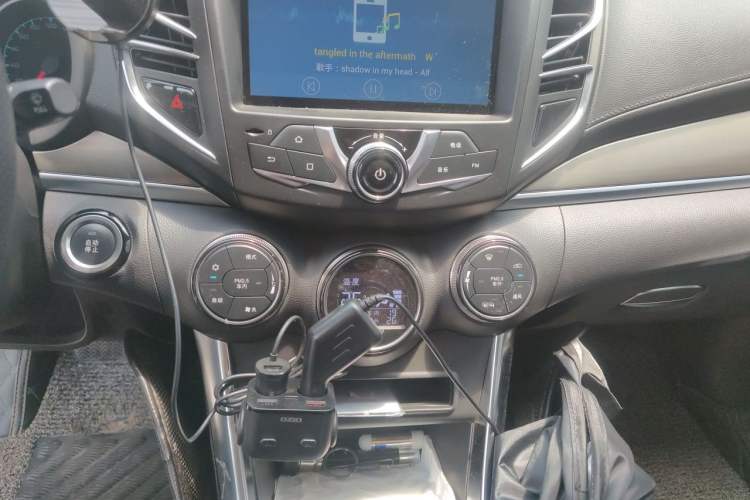 Used BYD Song New Energy 2017 Song DM 1.5TID All-Wheel Drive Prestige Model Audio And AC Panel