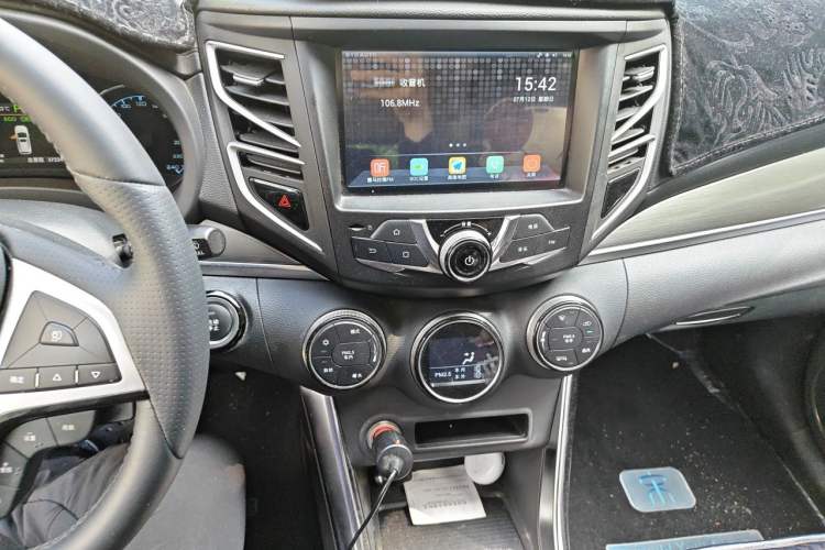 Used BYD Song New Energy 2017 Song DM 1.5TID All-Wheel Drive Luxury Model Audio And AC Panel