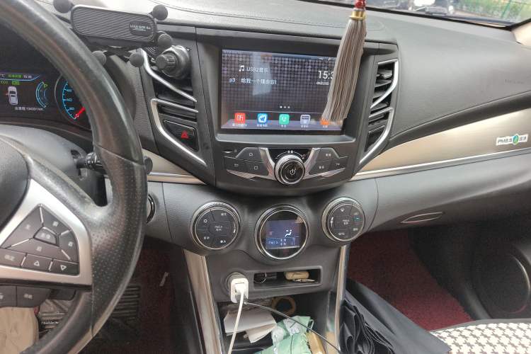 Used BYD Song New Energy 2017 Song EV300 Prestige Model Audio And AC Panel