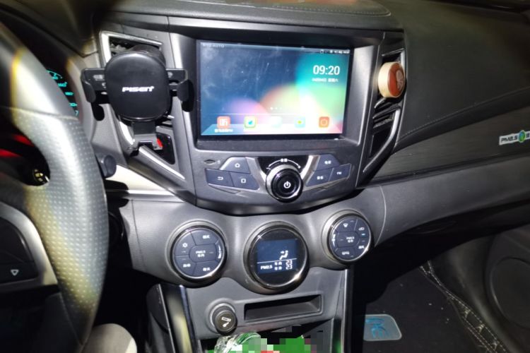 Used BYD Song New Energy 2017 Song DM 1.5TID All-Wheel Drive Luxury Model Audio And AC Panel