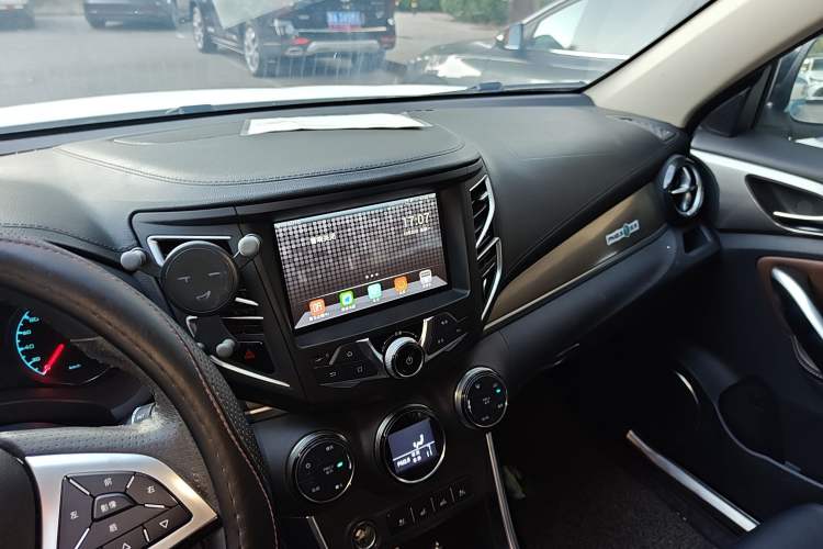 Used BYD Song New Energy 2017 Song EV300 Prestige Model Audio And AC Panel