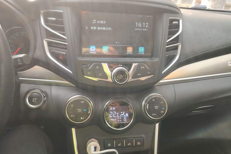 Used BYD Song New Energy 2017 Song DM 1.5TID All-Wheel Drive Luxury Model Audio And AC Panel