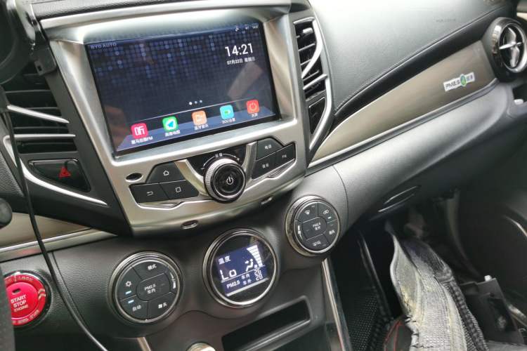 Used BYD Song New Energy 2017 Song DM 1.5TID All-Wheel Drive Luxury Model Audio And AC Panel