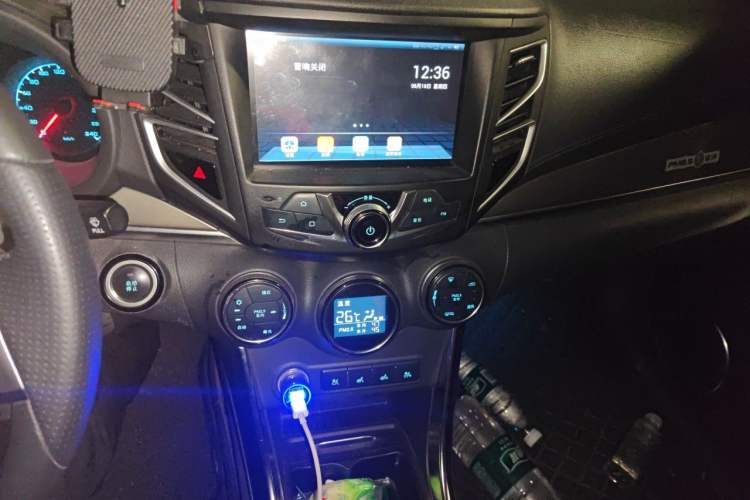 Used BYD Song New Energy 2017 Song DM 1.5TID All-Wheel Drive Luxury Model Audio And AC Panel