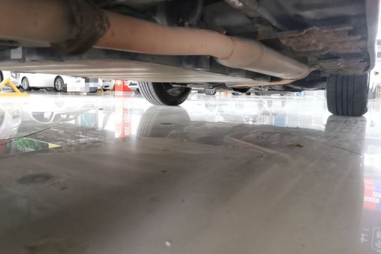 Used BYD Song New Energy 2017 Song DM 1.5TID All-Wheel Drive Prestige Model Chassis Rear Right
