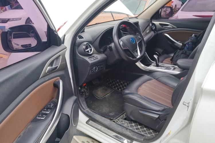 Used BYD Song New Energy 2017 Song DM 1.5TID All-Wheel Drive Luxury Model Driver Seat