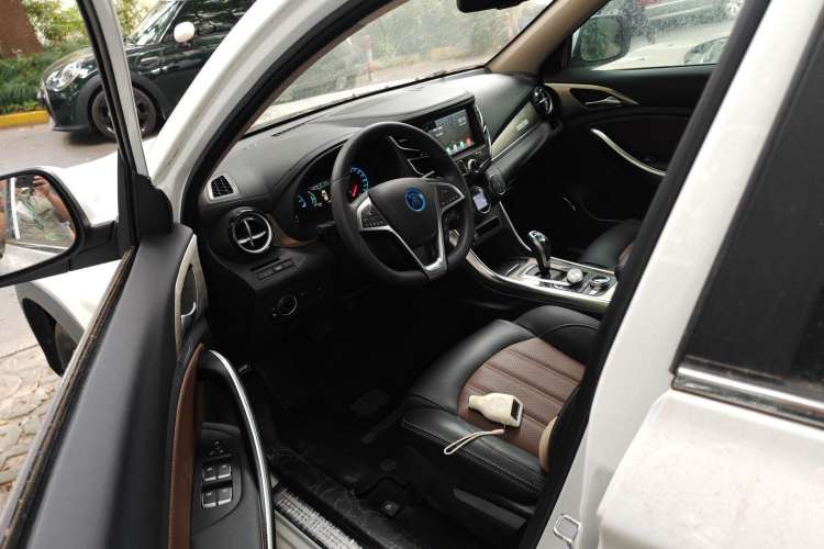 Used BYD Song New Energy 2017 Song DM 1.5TID All-Wheel Drive Luxury Model Driver Seat