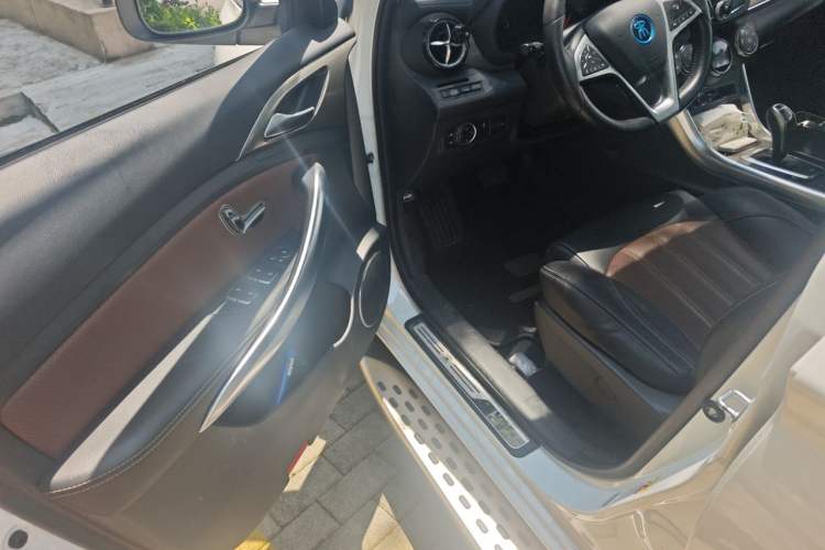 Used BYD Song New Energy 2017 Song DM 1.5TID All-Wheel Drive Prestige Model Driver Seat