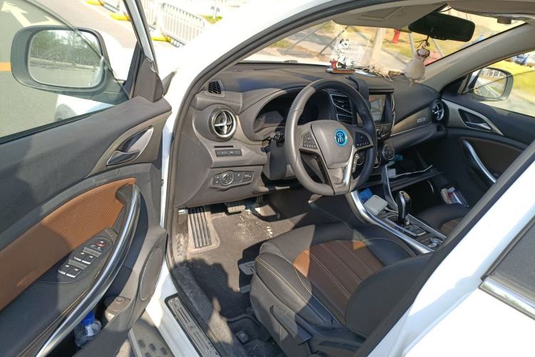 Used BYD Song New Energy 2017 Song DM 1.5TID All-Wheel Drive Luxury Model Driver Seat