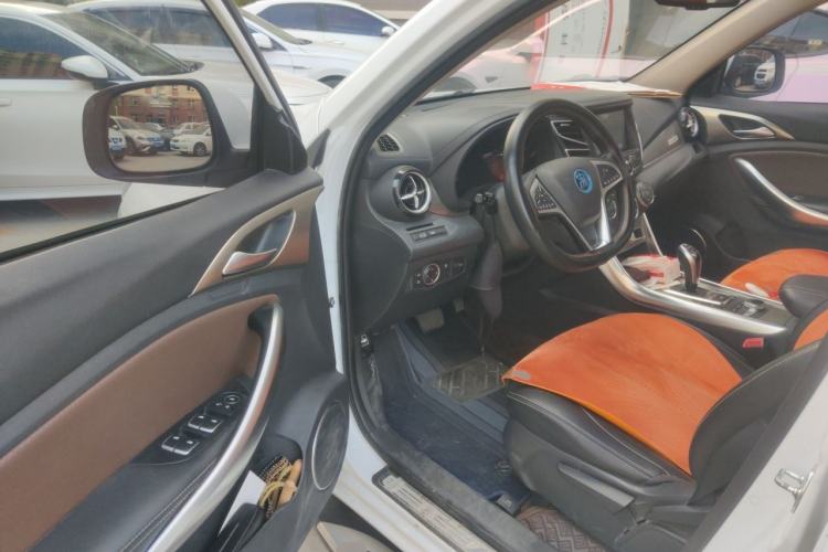 Used BYD Song New Energy 2017 Song DM 1.5TID All-Wheel Drive Luxury Model Driver Seat