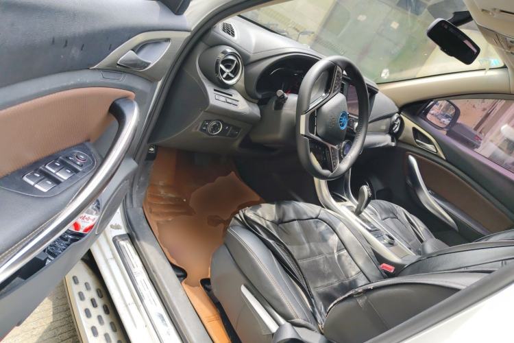 Used BYD Song New Energy 2017 Song DM 1.5TID All-Wheel Drive Luxury Model Driver Seat