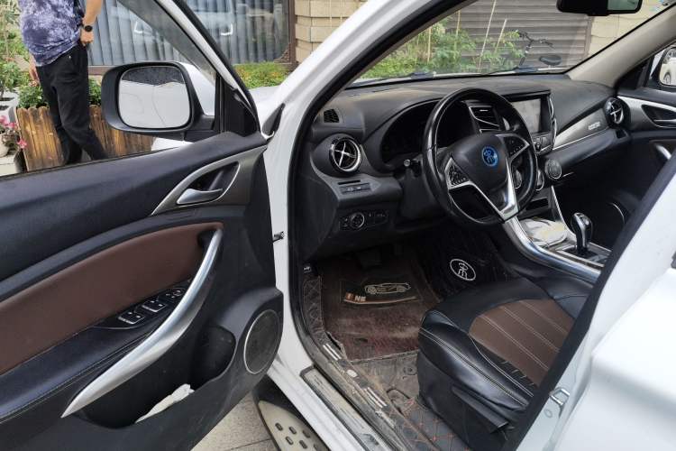 Used BYD Song New Energy 2017 Song DM 1.5TID All-Wheel Drive Luxury Model Driver Seat