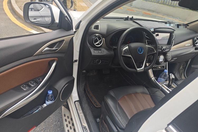 Used BYD Song New Energy 2017 Song DM 1.5TID All-Wheel Drive Luxury Model Driver Seat