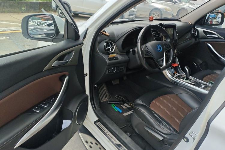 Used BYD Song New Energy 2017 Song DM 1.5TID All-Wheel Drive Luxury Model Driver Seat