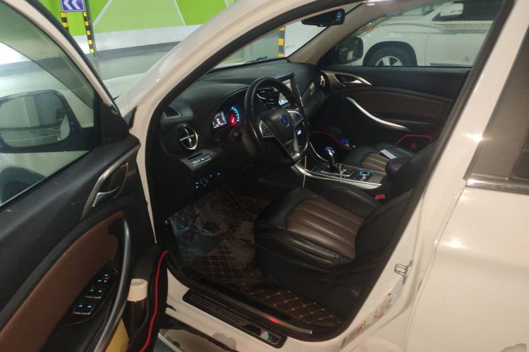 Used BYD Song New Energy 2017 Song DM 1.5TID All-Wheel Drive Luxury Model Driver Seat