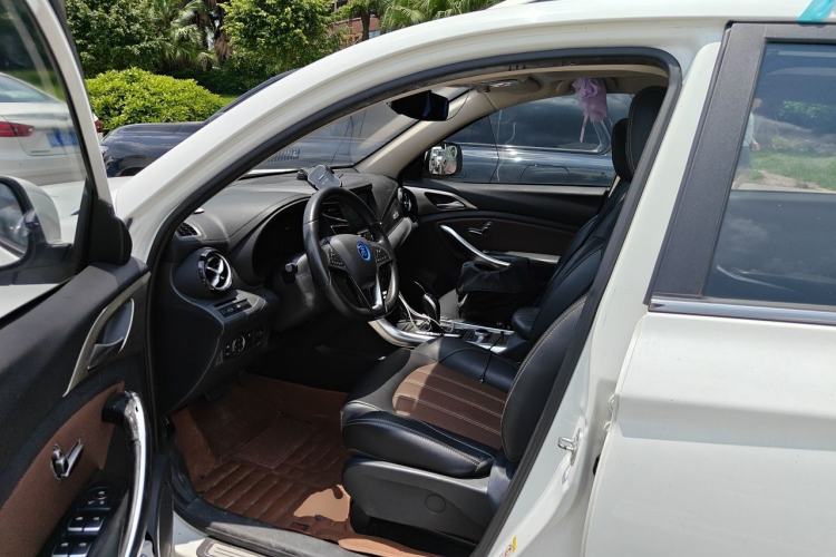 Used BYD Song New Energy 2017 Song DM 1.5TID All-Wheel Drive Prestige Model Driver Seat