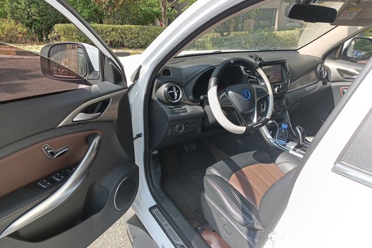 Used BYD Song New Energy 2017 Song DM 1.5TID All-Wheel Drive Prestige Model Driver Seat