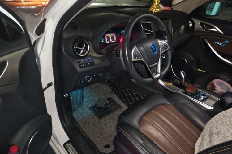 Used BYD Song New Energy 2017 Song DM 1.5TID All-Wheel Drive Prestige Model Driver Seat