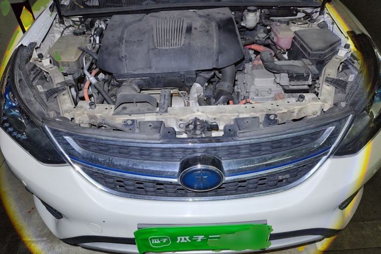 Used BYD Song New Energy 2017 Song DM 1.5TID All-Wheel Drive Luxury Model Engine Bay