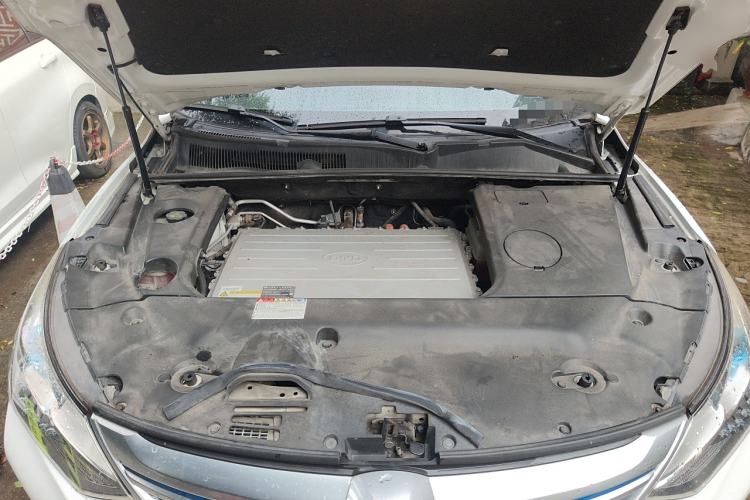 Used BYD Song New Energy 2017 Song EV300 Prestige Model Engine Bay
