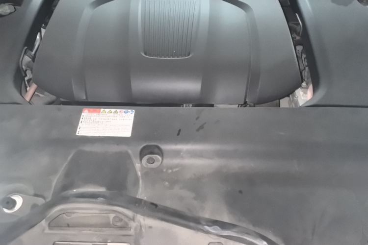 Used BYD Song New Energy 2017 Song DM 1.5TID All-Wheel Drive Luxury Model Engine Bay