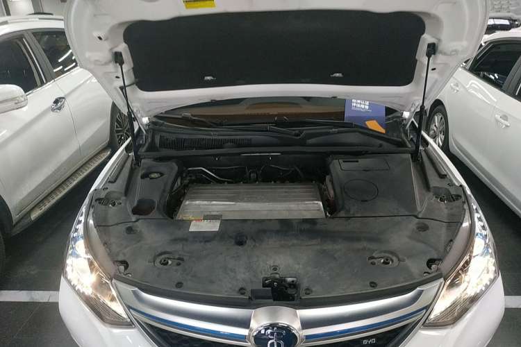 Used BYD Song New Energy 2017 Song EV300 Prestige Model Engine Bay