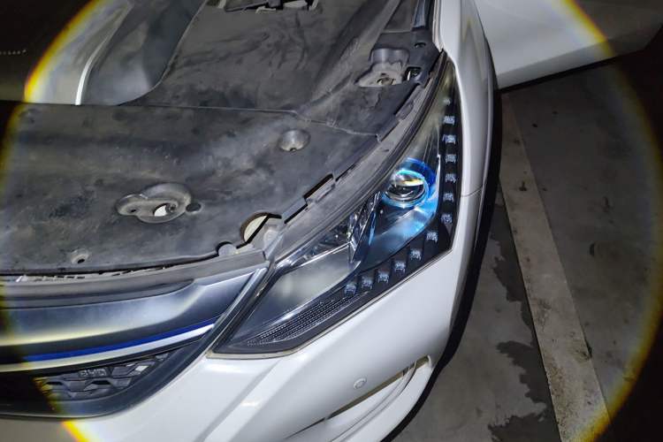 Used BYD Song New Energy 2017 Song DM 1.5TID All-Wheel Drive Prestige Model Engine Bay Left