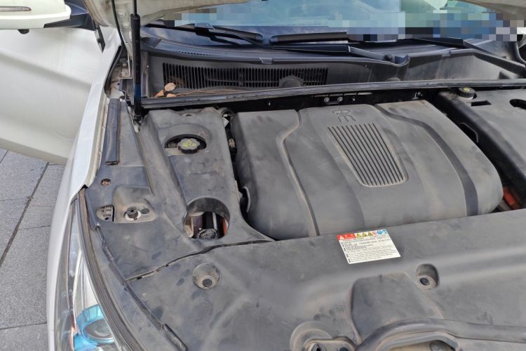 Used BYD Song New Energy 2017 Song DM 1.5TID All-Wheel Drive Prestige Model Engine Bay Right