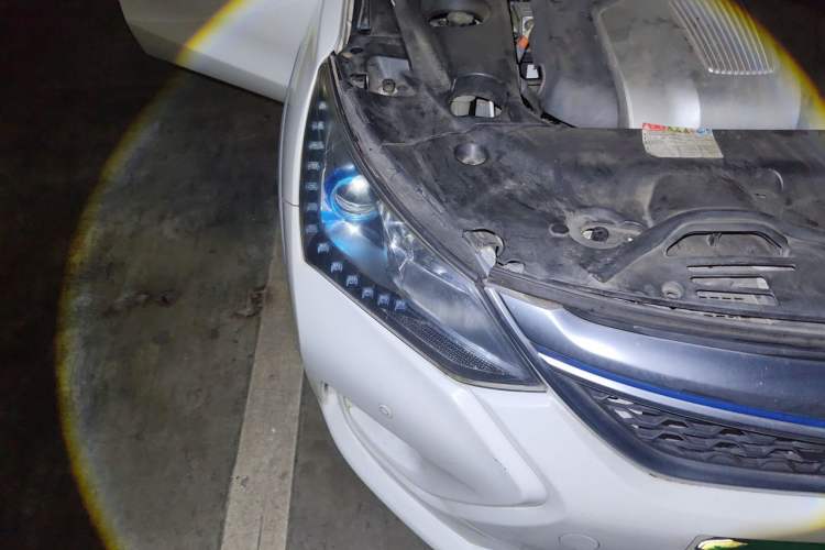 Used BYD Song New Energy 2017 Song DM 1.5TID All-Wheel Drive Prestige Model Engine Bay Right