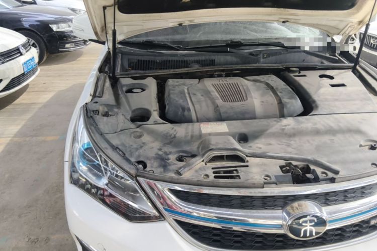 Used BYD Song New Energy 2017 Song DM 1.5TID All-Wheel Drive Prestige Model Engine Bay Right