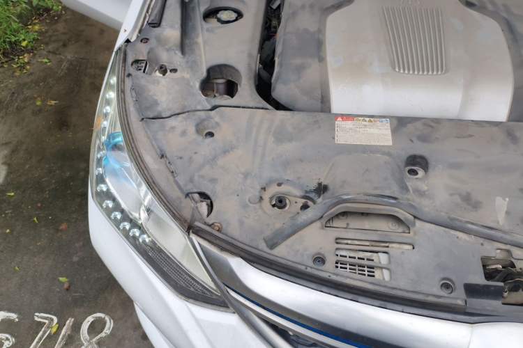Used BYD Song New Energy 2017 Song DM 1.5TID All-Wheel Drive Prestige Model Engine Bay Right