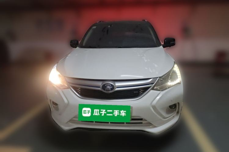 Used BYD Song New Energy 2017 Song DM 1.5TID All-Wheel Drive Luxury Model Front