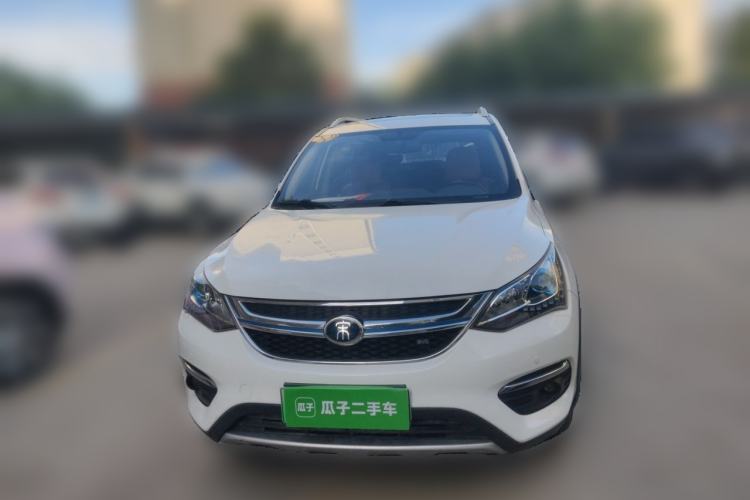 Used BYD Song New Energy 2017 Song DM 1.5TID All-Wheel Drive Luxury Model Front