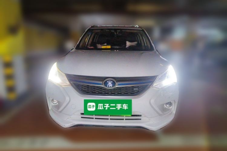 Used BYD Song New Energy 2017 Song DM 1.5TID All-Wheel Drive Luxury Model Front