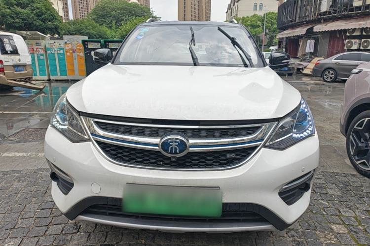Used BYD Song New Energy 2017 Song DM 1.5TID All-Wheel Drive Luxury Model Front