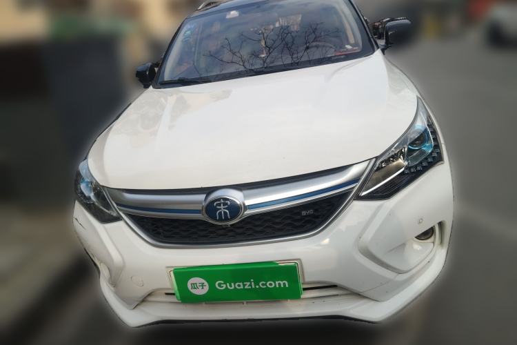 Used BYD Song New Energy 2017 Song DM 1.5TID All-Wheel Drive Luxury Model Front