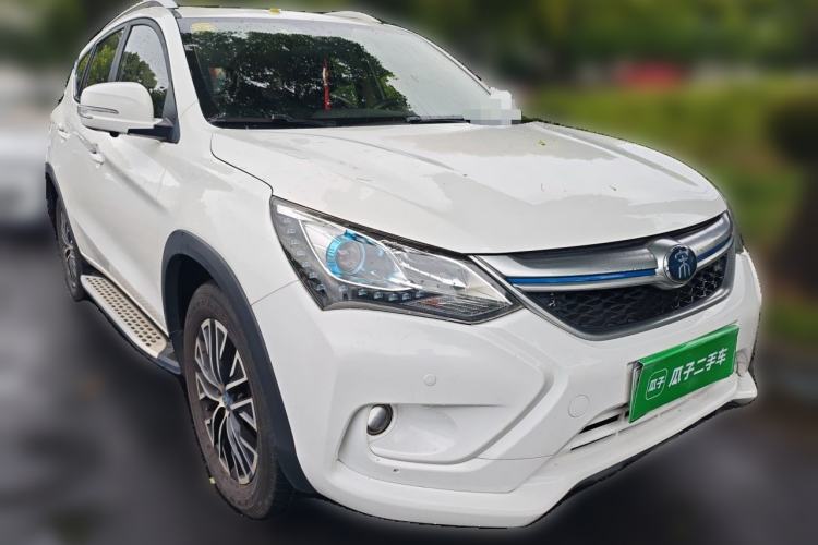 Used BYD Song New Energy 2017 Song DM 1.5TID All-Wheel Drive Prestige Model Front Right 45 Deg
