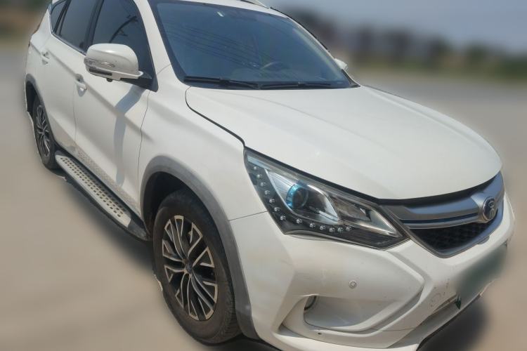 Used BYD Song New Energy 2017 Song DM 1.5TID All-Wheel Drive Prestige Model Front Right 45 Deg