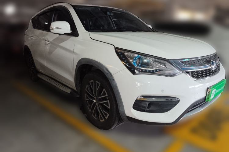 Used BYD Song New Energy 2017 Song DM 1.5TID All-Wheel Drive Luxury Model Front Right 45 Deg